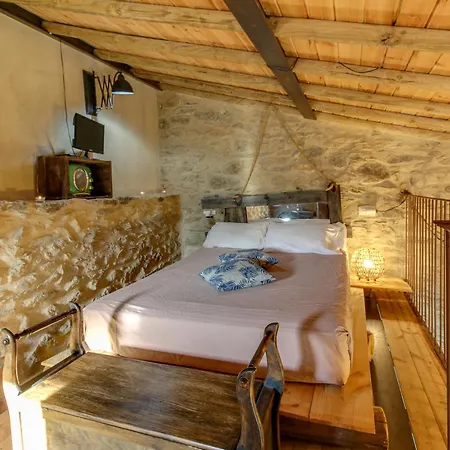 Camino De Hierro Villa